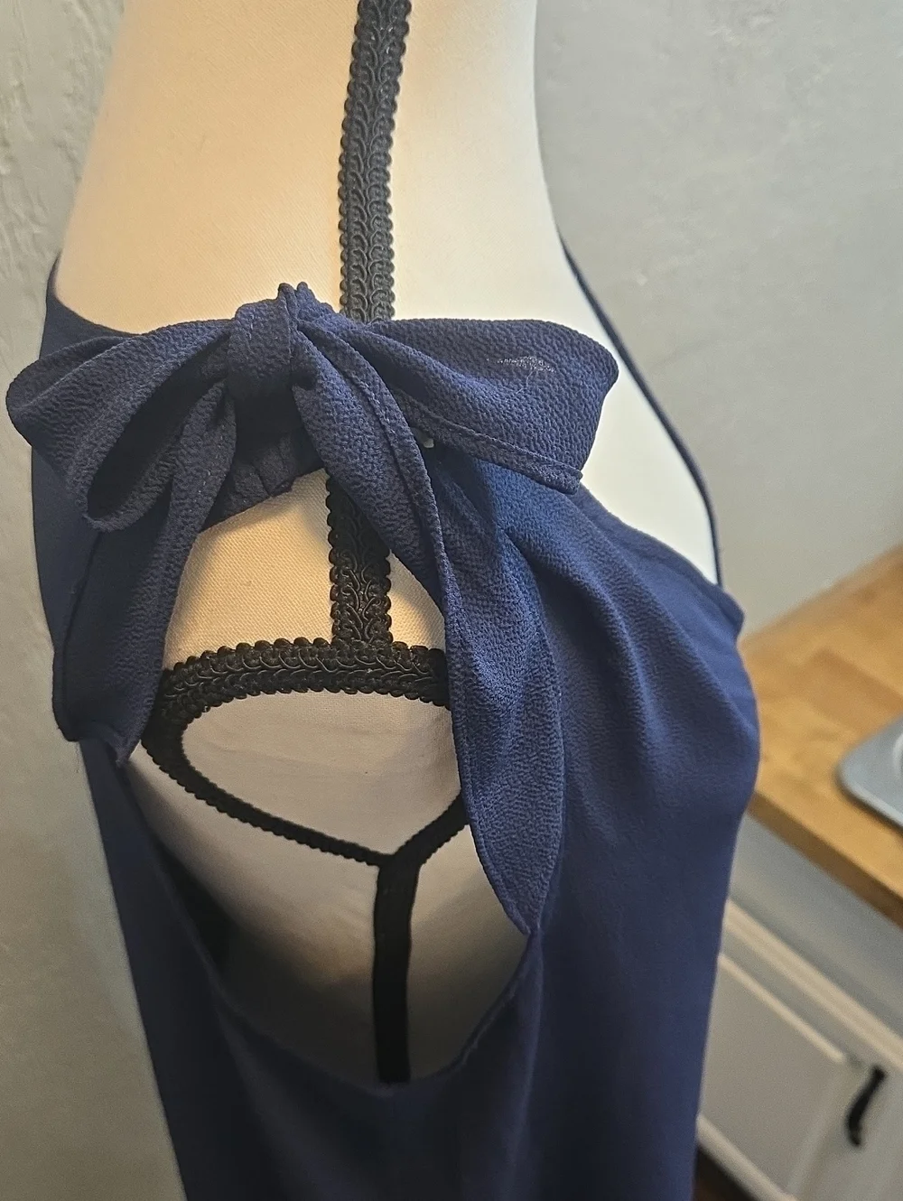 Michael Kors Navy Grommet Tie-Shoulder V-Neck Sleeveless Blouse